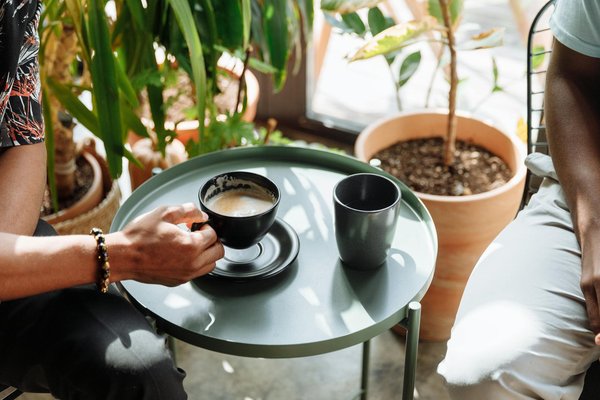 Élégance transparente : adoptez la mode avec nos vêtements et accessoires